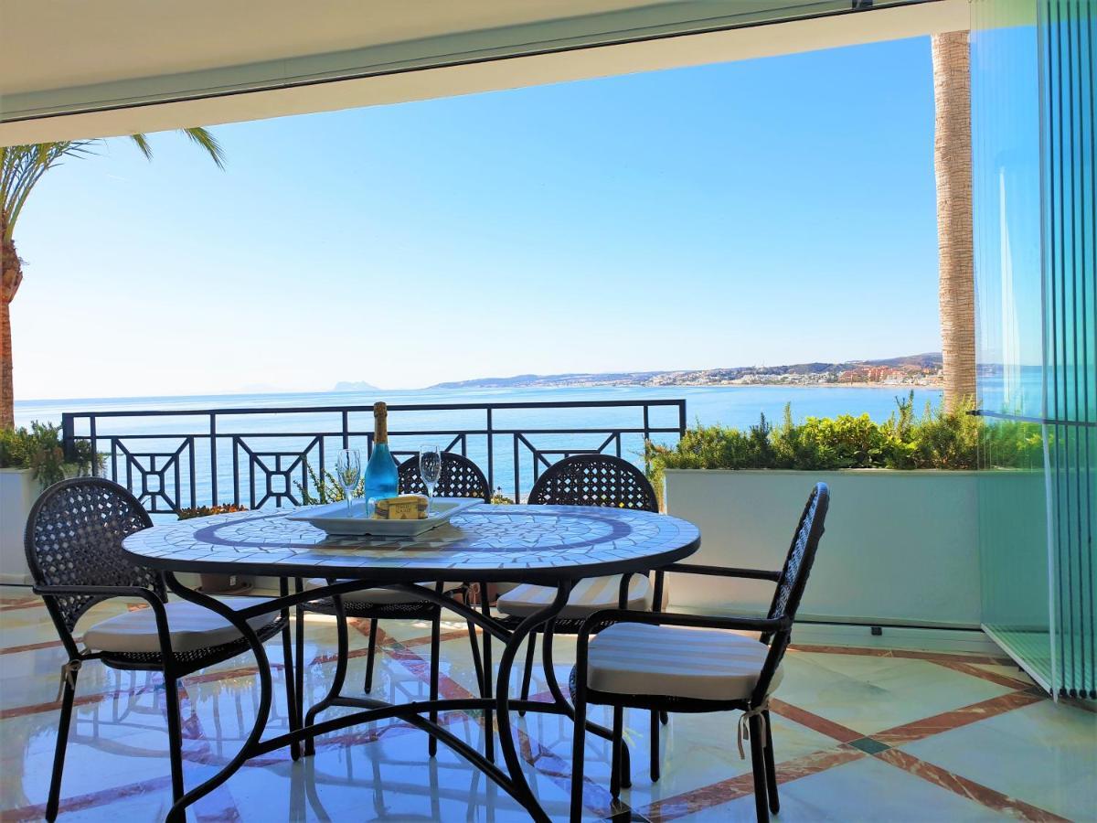 Luxury Apartment Frontal To The Sea In Estepona Doncella Beach Eksteriør billede